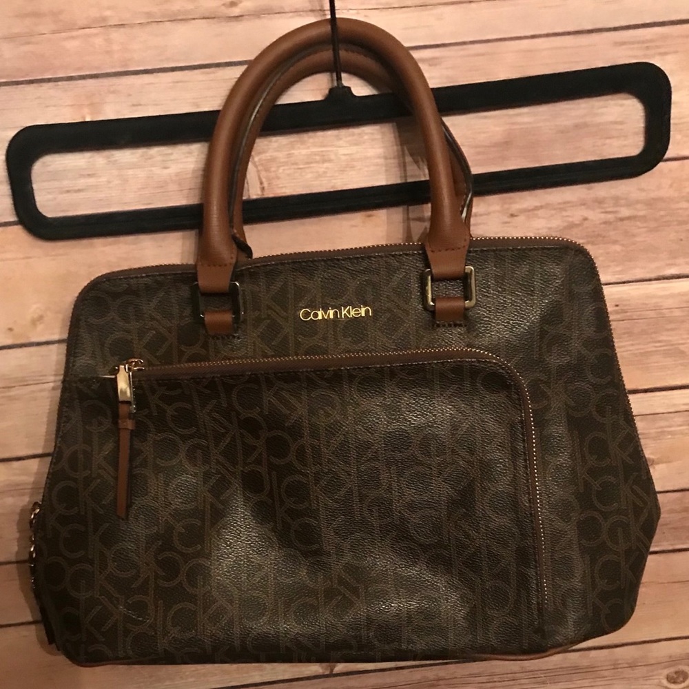 Signature purse